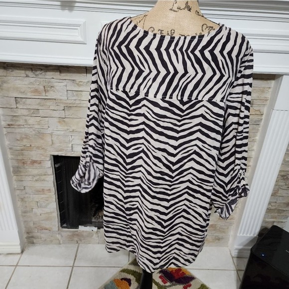 Tahari 100% linen zebra print button up tunic plus size 2X new!!! - Picture 4 of 6